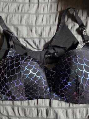 Torrid Black Mermaid Scale Bra with Iridescent Accents